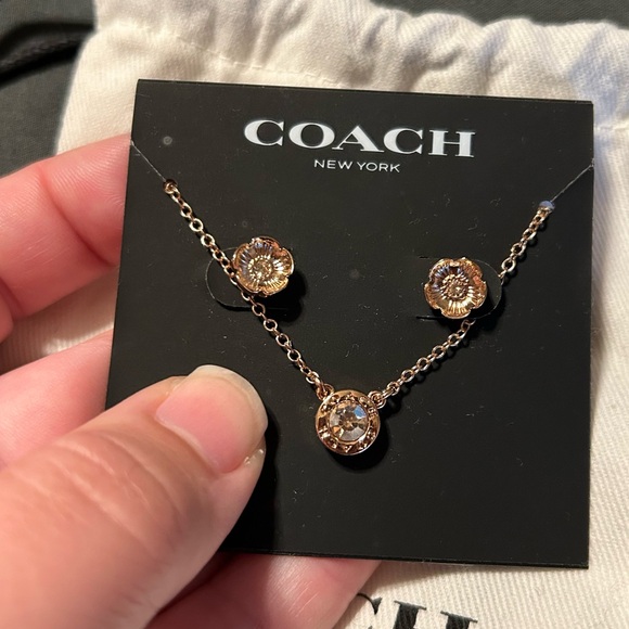 🩷NWT Coach open circle necklace and tea rose stud earring set - Picture 2 of 5